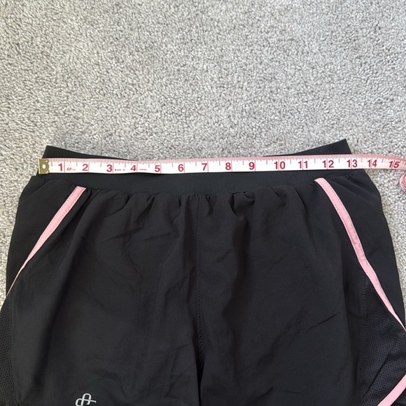 NWT Simply Southern Black and Pink Athletic Shorts with Curved Hem Size S/M - Picture 4 of 5